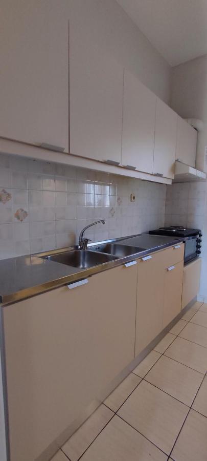 Niki Apartments Makrýgialos Esterno foto